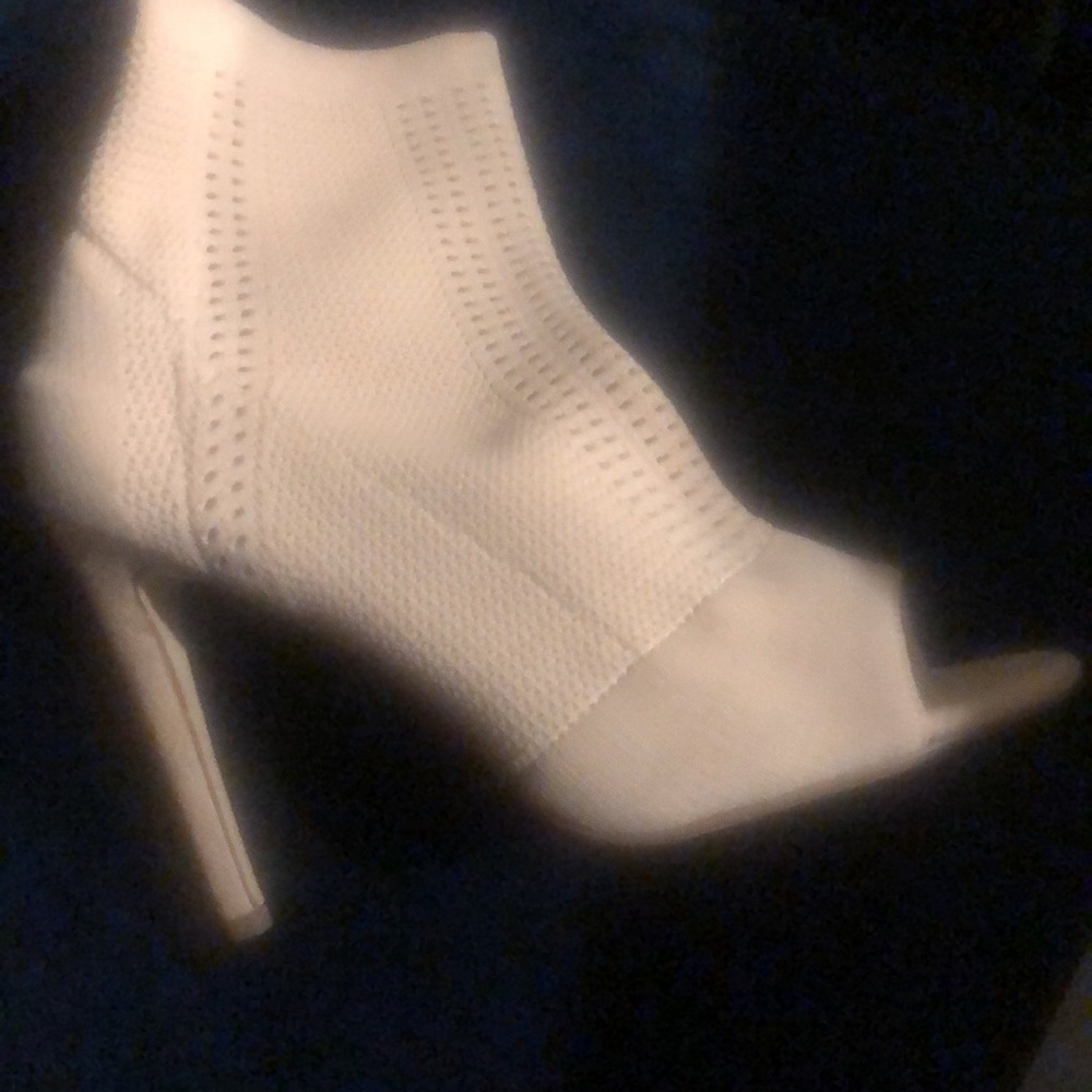 Spring Booties - Picture 3 of 3